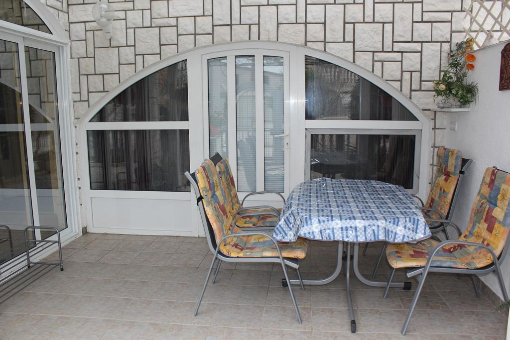 Apatmani Peternel Appartement Vir Buitenkant foto