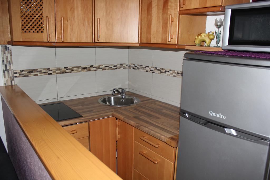 Apatmani Peternel Appartement Vir Buitenkant foto